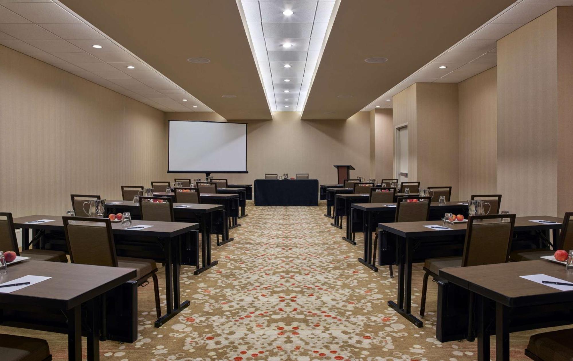 Hilton Denver City Center Extérieur photo